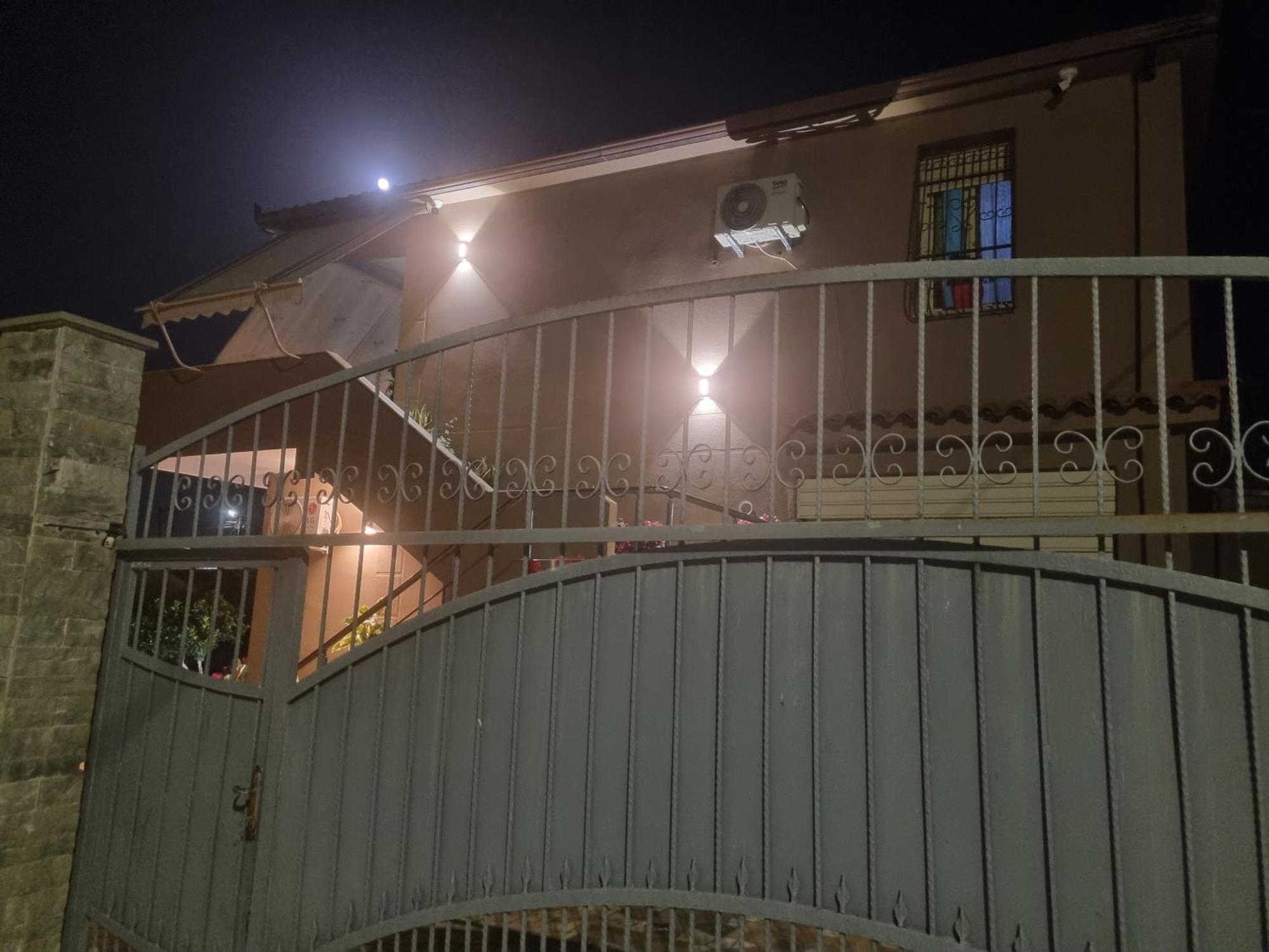Vila Megi-Rent Room Vlorë Buitenkant foto