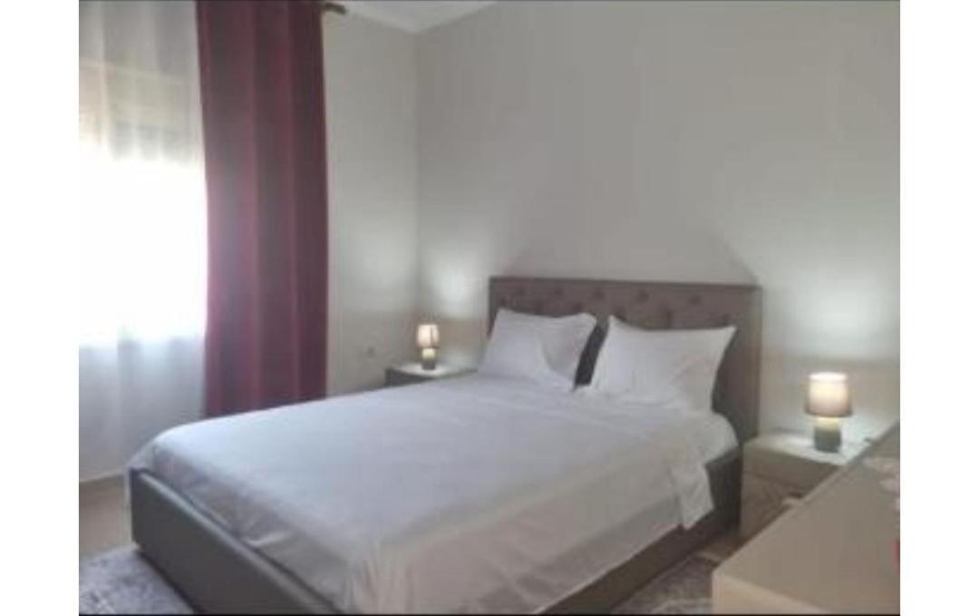 Vila Megi-Rent Room Vlorë Buitenkant foto
