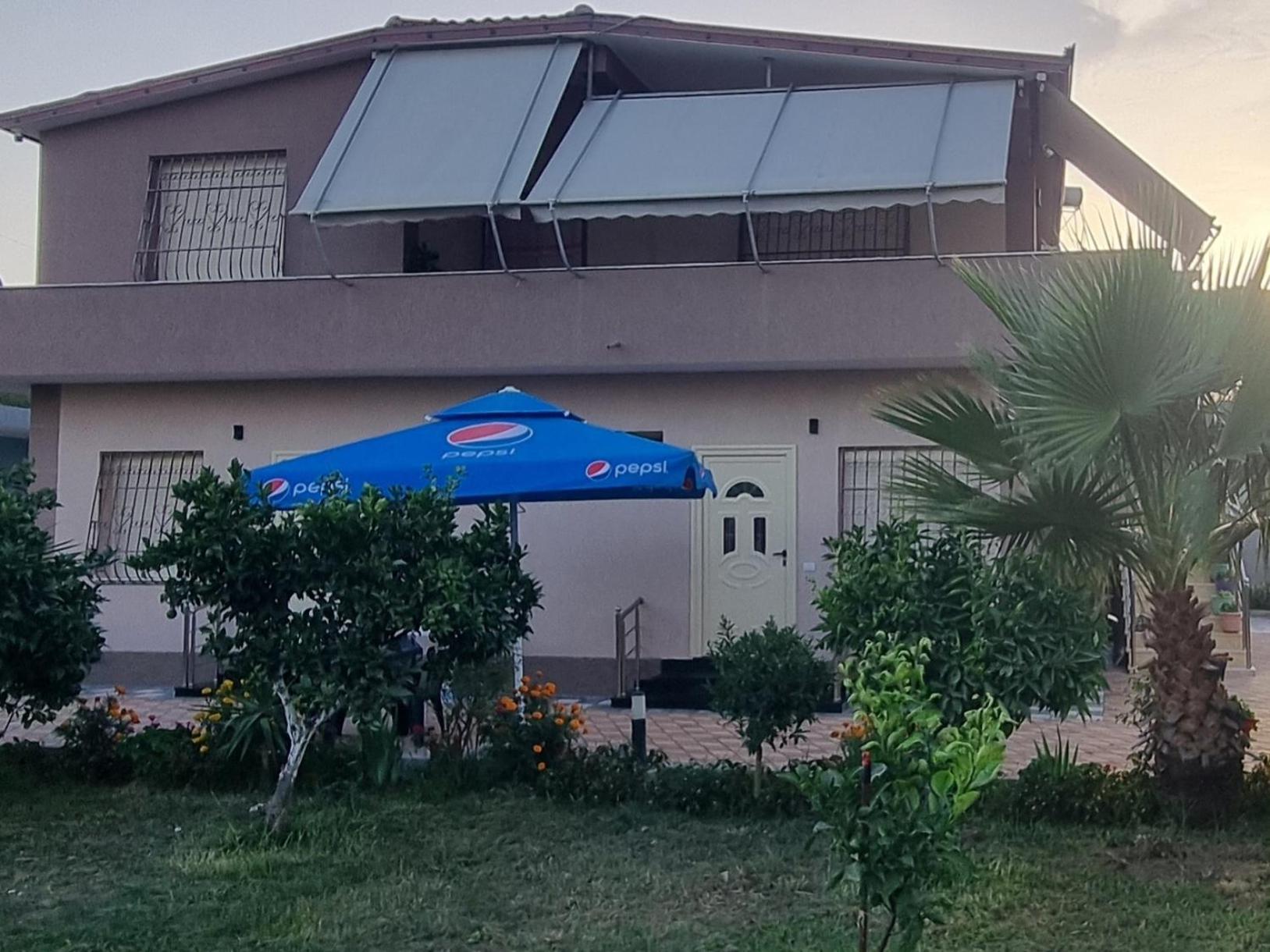 Vila Megi-Rent Room Vlorë Buitenkant foto