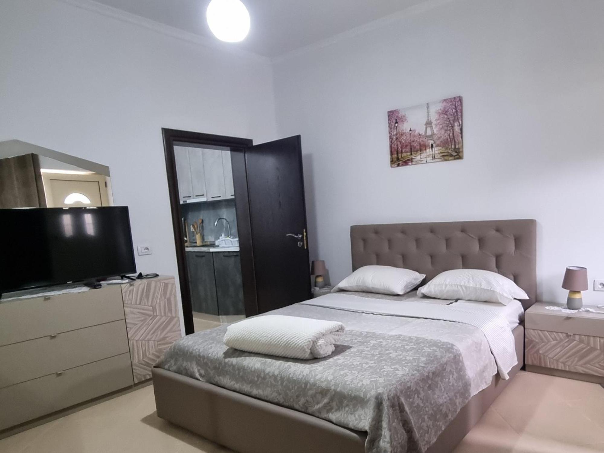 Vila Megi-Rent Room Vlorë Buitenkant foto